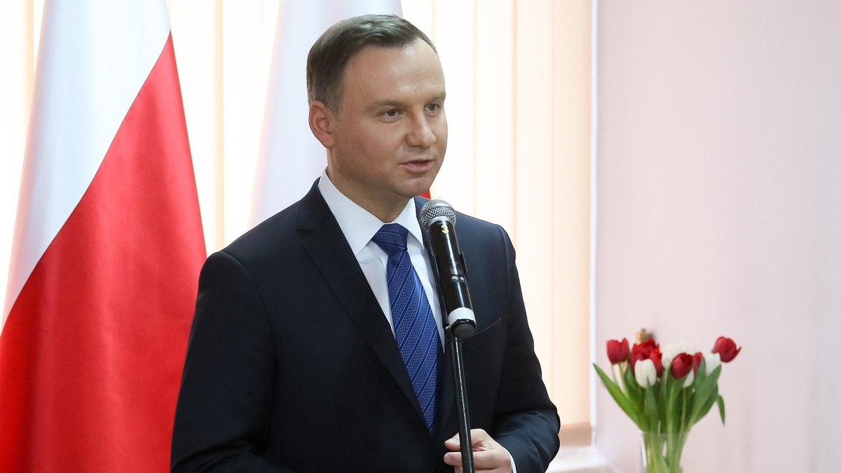 Prezydent Andrzej Duda złożył kondolencje rodzinom ofiar dzisiejszego ataku terrorystycznego w Londynie.