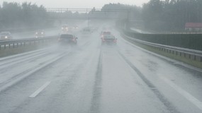 IMGW ostrzega przed niebezpiecznymi zjawiskami. To czeka wiele regionów