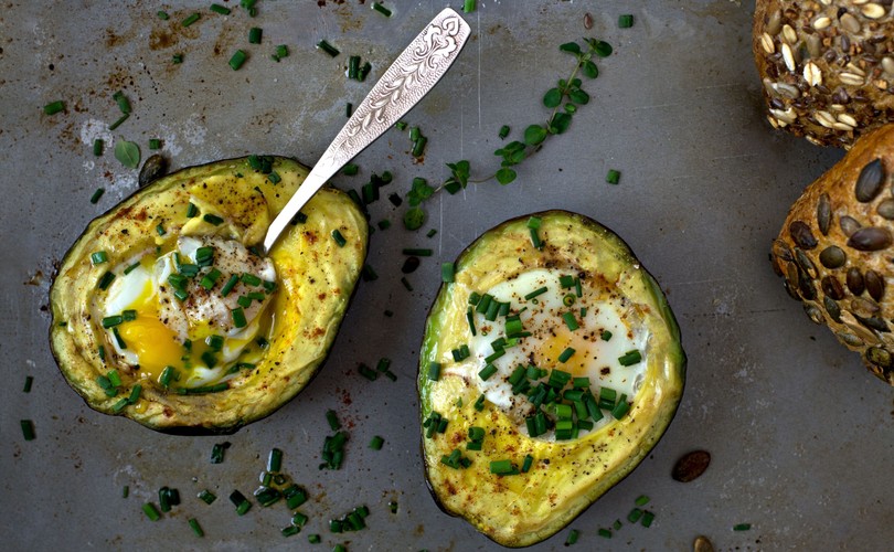 Awokado w asyście brzoskwini