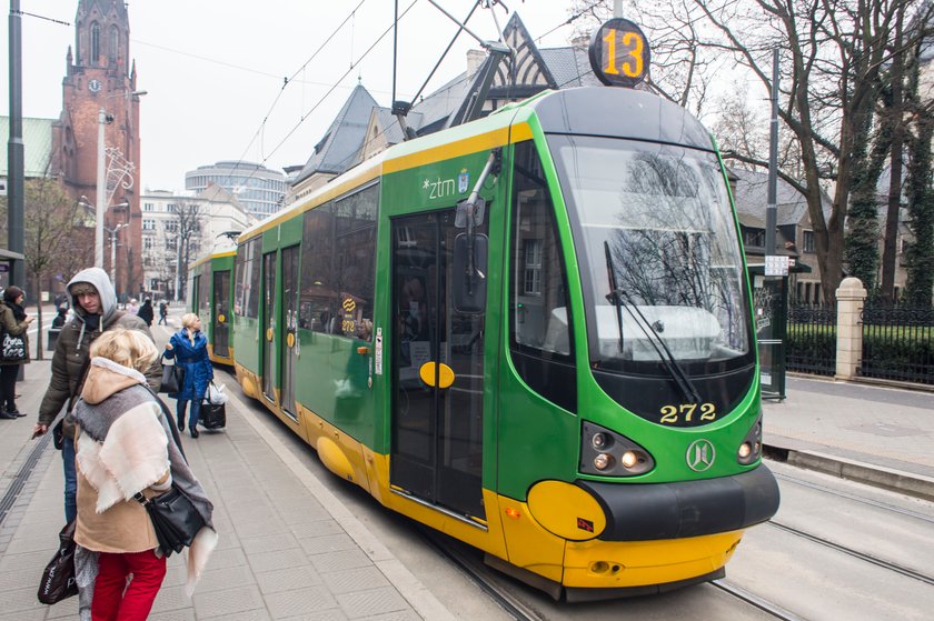 Mieszkańcy i radni krytykują przetarg na dostawę nowych tramwajów