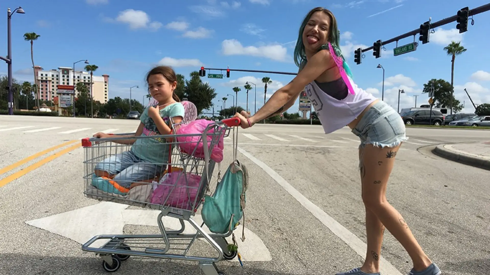 Pastelowy slums i życie skazane na porażkę. „The Florida Project” zdejmuje różowe okulary