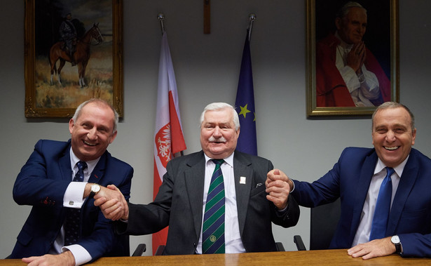 Wałęsa ramię w ramię z PO. Były prezydent: Trzeba jak najszybciej odsunąć od władzy PiS, bo się nie pozbieramy