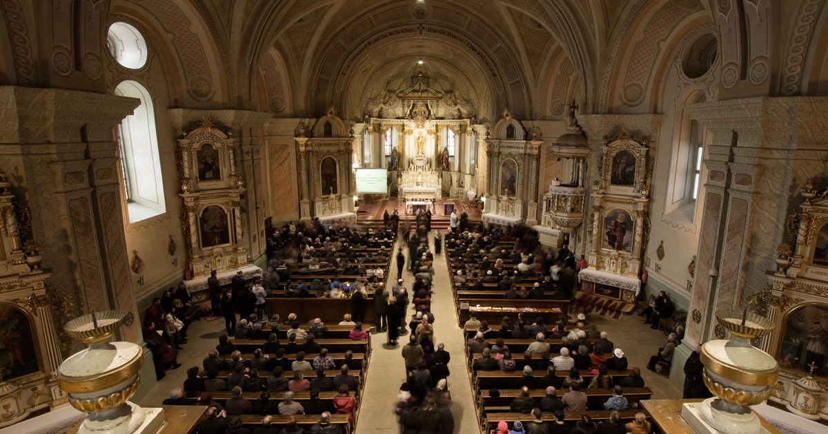 Ilu Polaków chodzi do kościoła? Episkopat przeprowadzi wielkie liczenie wiernych