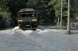 Rusza operacja "Feniks". Szef MON przedstawia szczegóły