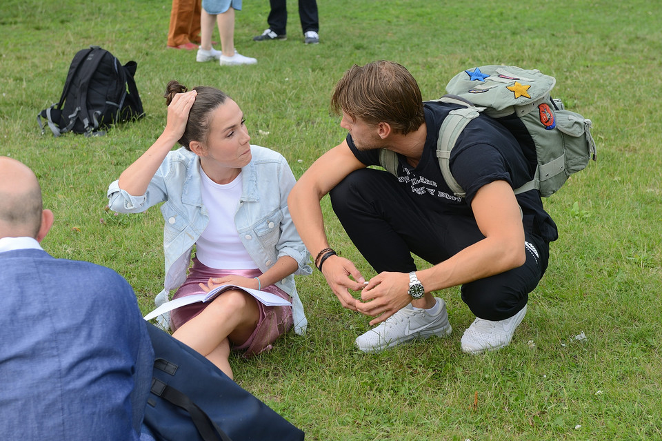 Olga Bołądź i Sebastian Fabijański razem na spotkaniu literackim "Imieniny Jana Kochanowskiego"