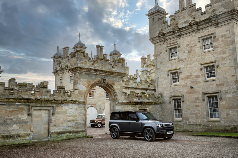 Land Rover Defender V8