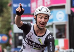 Campenaerts wygrał 15. etap, Bernal nadal liderem Giro d'Italia