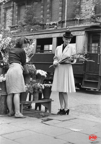 Warszawa, wrzesień 1946. Fot. PAP/Jerzy Baranowski