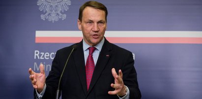 Sikorski odwołuje ambasadorów. Zakończył misję ponad 50 z nich