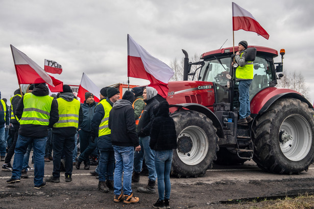 Popieram protesty rolników, oni protestują w słusznej sprawie – powiedział we wtorek w Radiu Zet minister rozwoju i technologii Krzysztof Hetman.