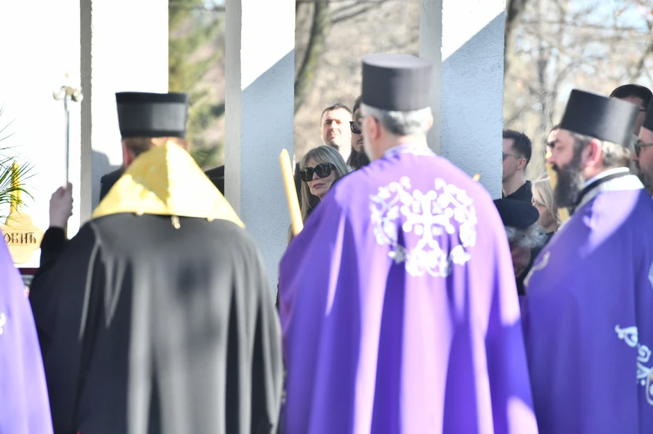 Opelo Saši Popoviću držalo osam sveštenika