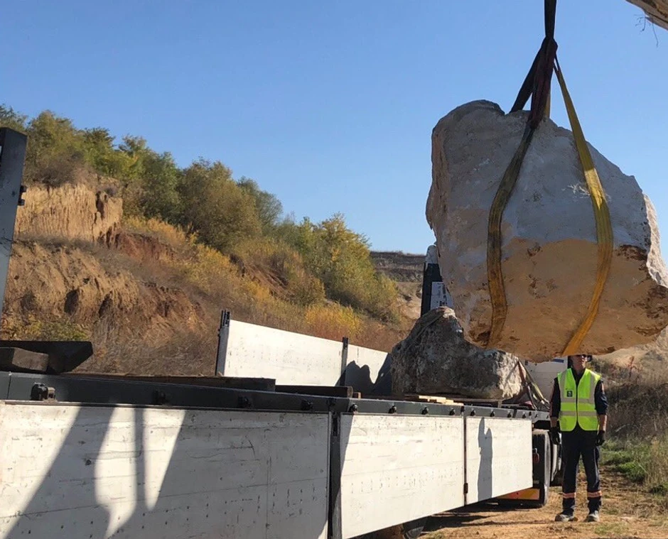 Prenos kamena sa Fruške Gore