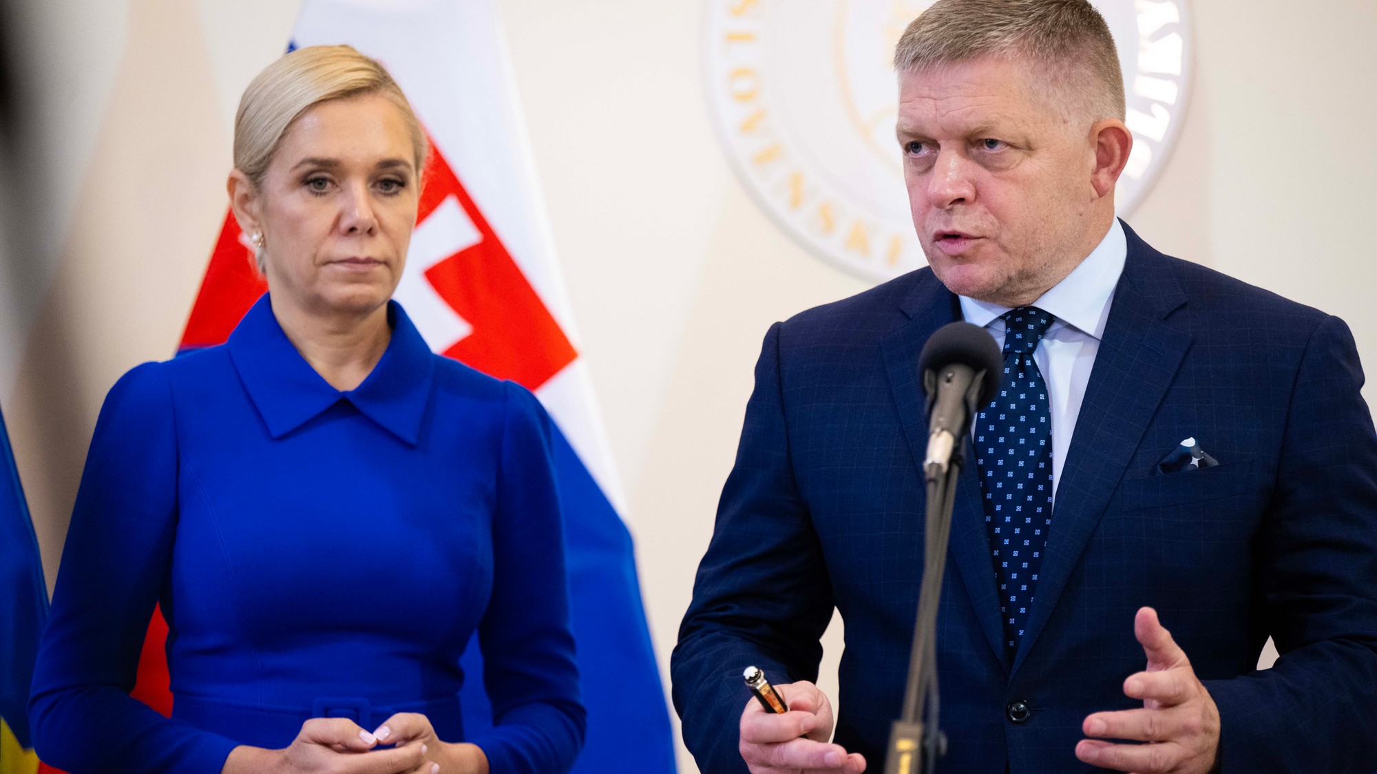 Ministerka hospodárstva SR Denisa Saková (Hlas-SD) a predseda vlády SR Robert Fico (Smer-SD).