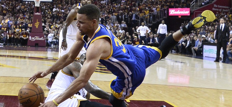 Liga NBA: Curry zagrał wielki mecz. Warriors o krok od obrony tytułu
