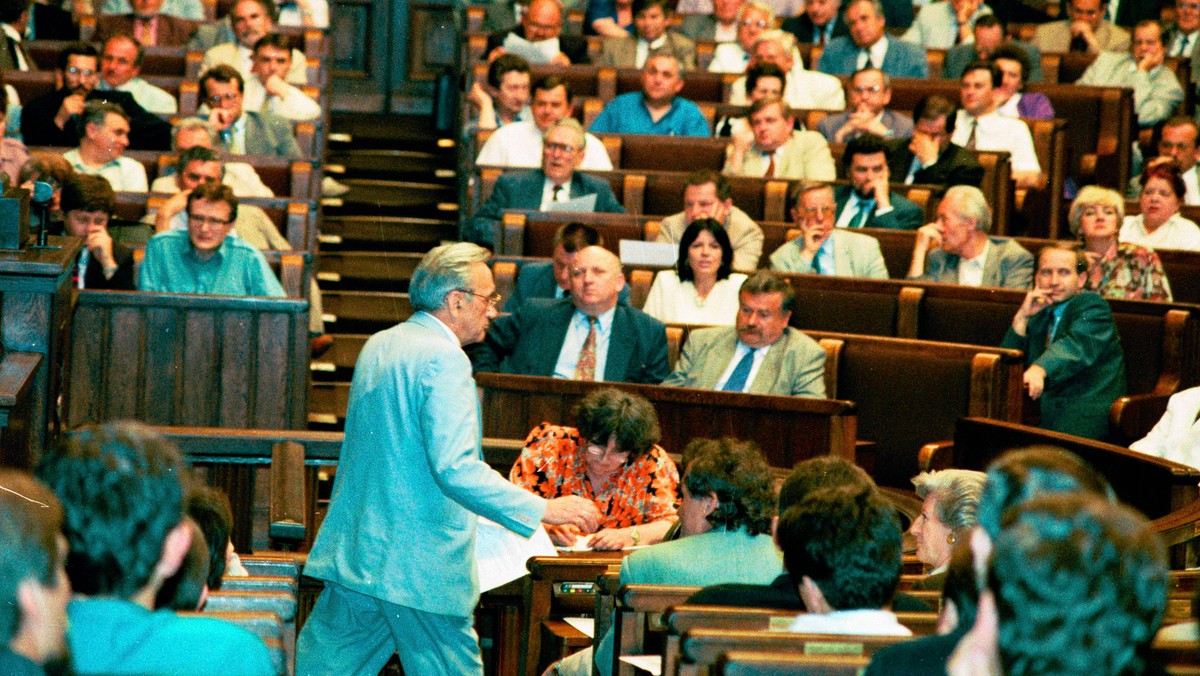 Niezależność i autonomia - takie podstawy relacji państwa z Kościołem zapisano w konkordacie z 1993 r. W latach 90. XX w. dokument budził na tyle duże emocje, że od jego podpisania do wejścia w życie minęło prawie pięć lat.