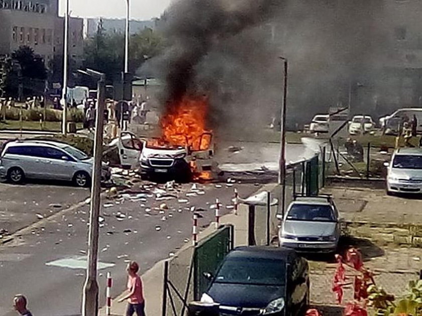 Wybuch samochodu przewożącego butle z gazem w Warszawie. Są ofiary