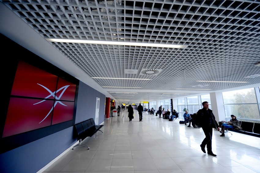 Aerodrom "Nikola Tesla"