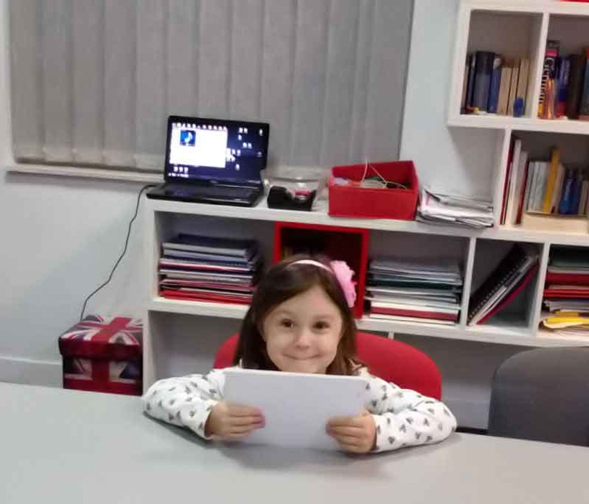 Mia je engleski naučila gledajući crtane filmove