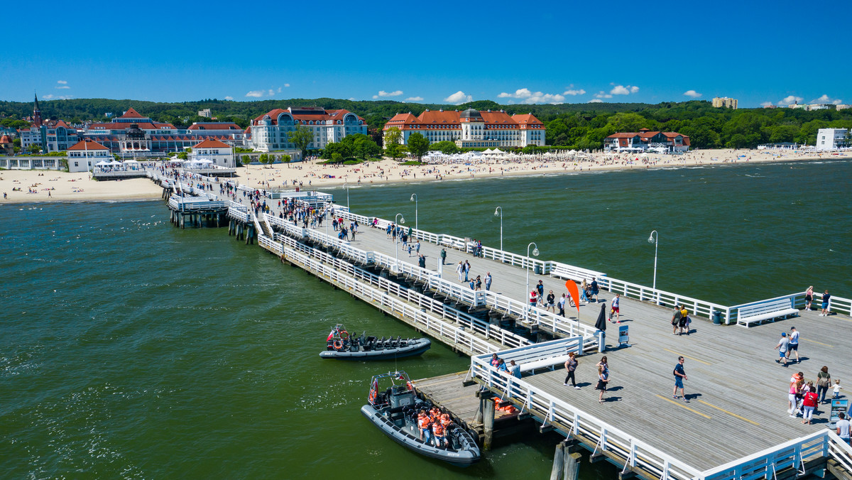 Początek sezonu plażowania w Sopocie, kontrowersje powracają