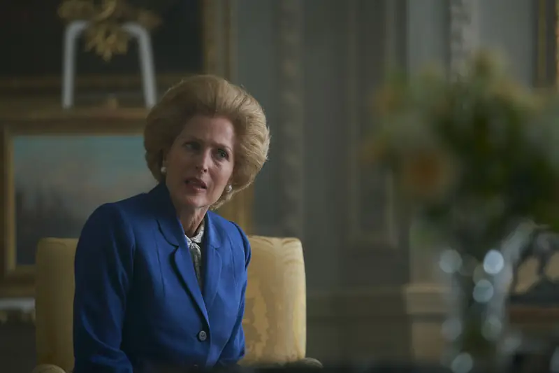 Gillian Anderson jako Margaret Thatcher w &quot;The Crown&quot;