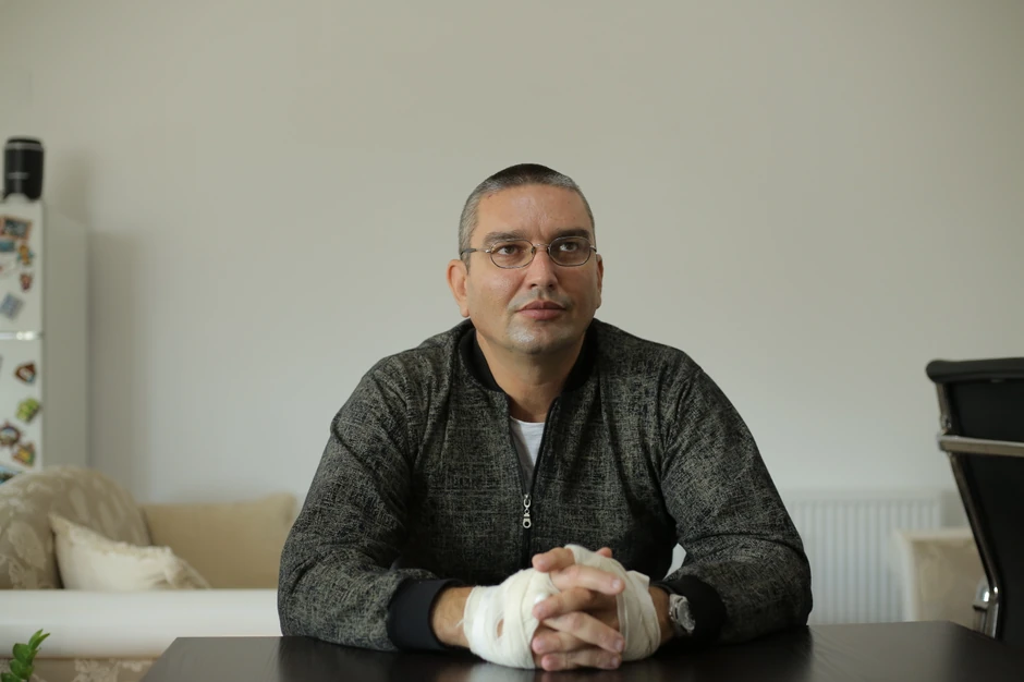 Slavoljub Stojadinović razoružao je naoružanog napadača iz škole u Velikoj Plani