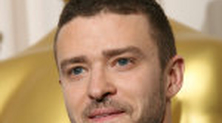 Lányokat dobatott ki a liftből Timberlake