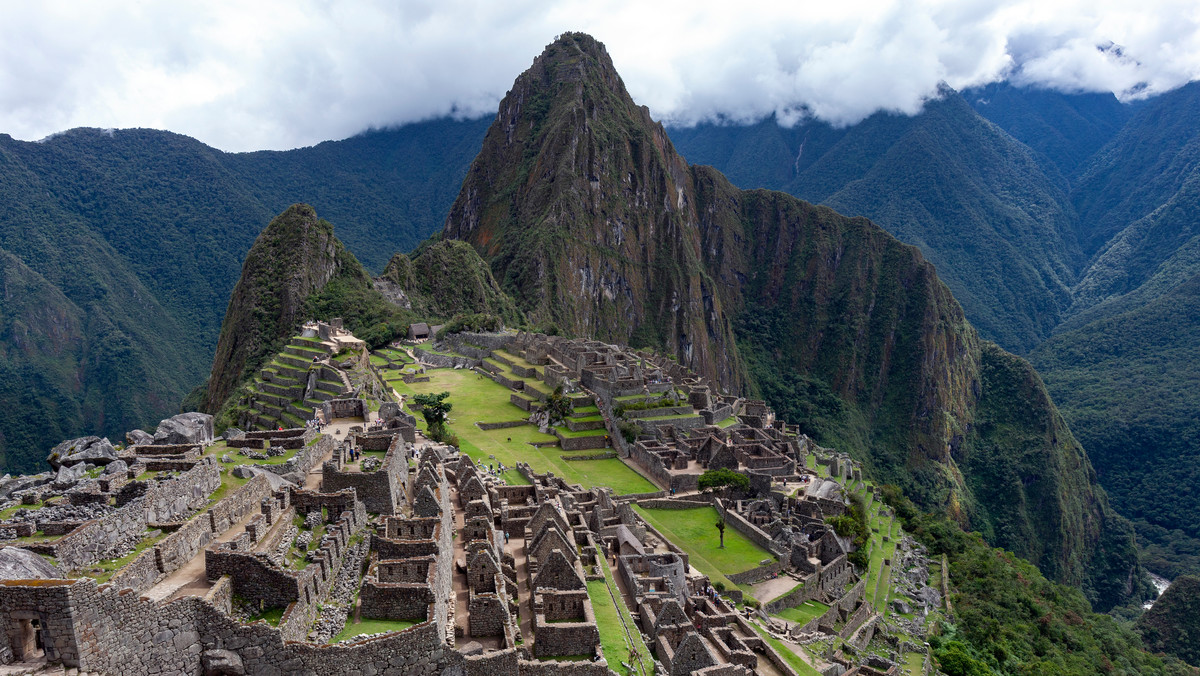 Setki turystów uwięzionych w Machu Picchu. Część z nich ewakuowano