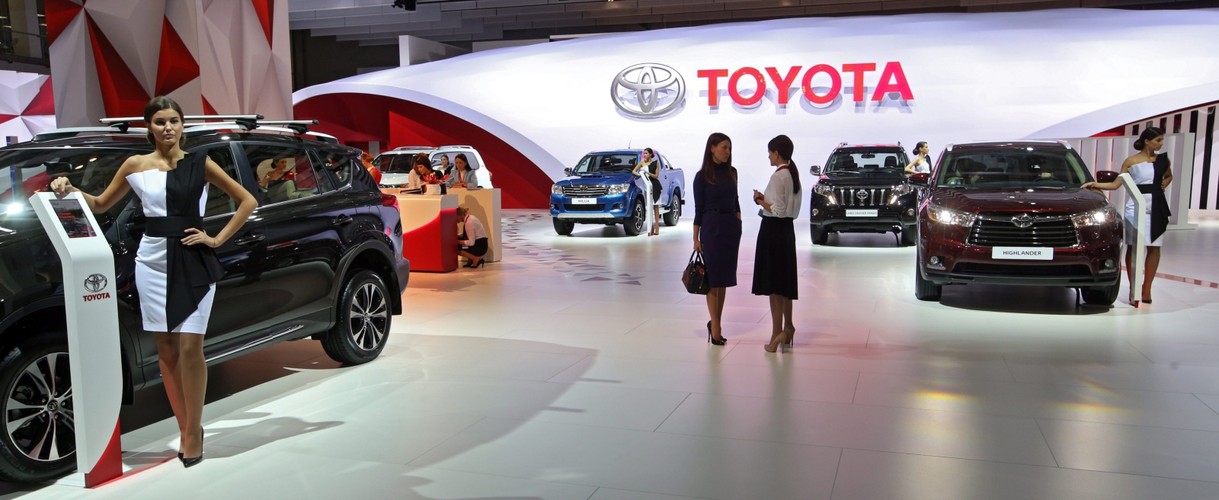 Salon samochodowy w Moskwie