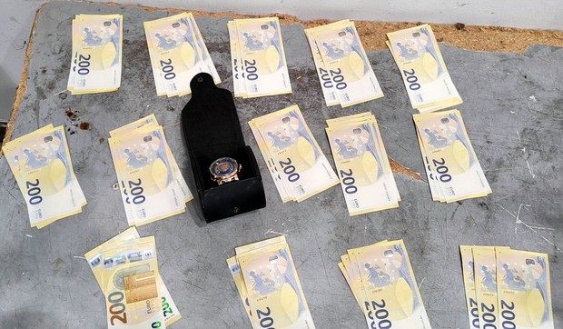 Evri i sat od 60.000 dolara, Horgoš