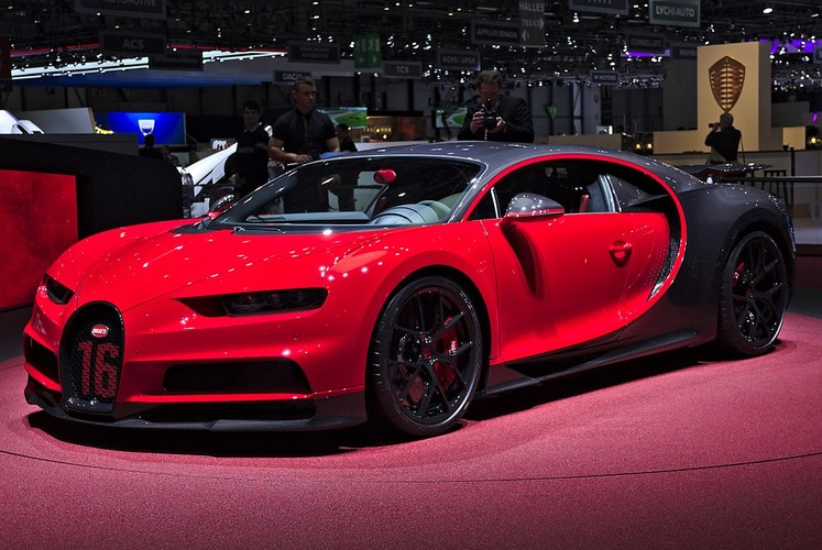 Cena: 2,8 mln dol.

Ten model Bugatti zawdzięcza nazwę kierowcy rajdowemu Louisowi Chironowi. Jest wyposażony w diamentową membranę na głośnikach.