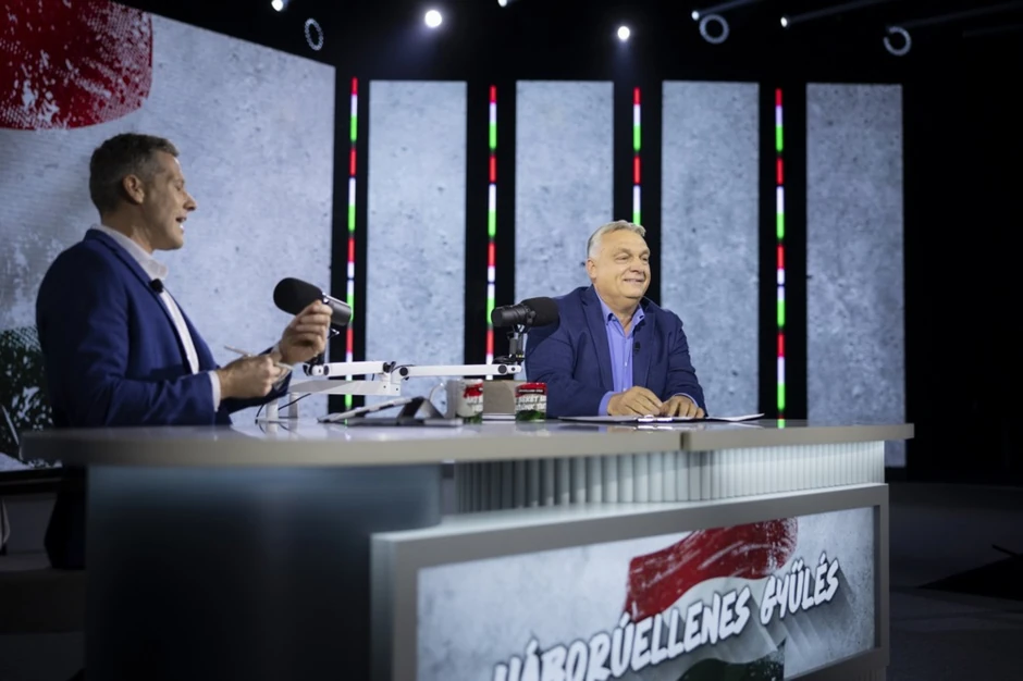 Viktor Orban u radio emisiji u okviru predizborne kampanje u Đeru 15. novembra
