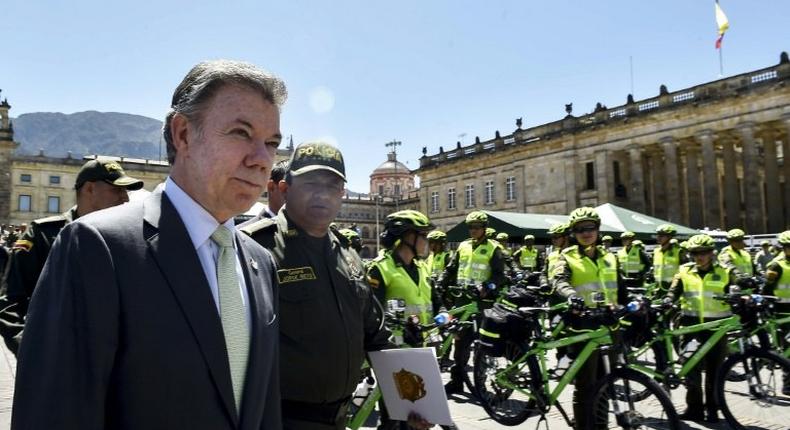 Colombian President Juan Manuel Santos is seeking to clear his name after a former senator accused his campaign of accepting a bribe from scandal-plagued Brazilian construction firm Odebrecht