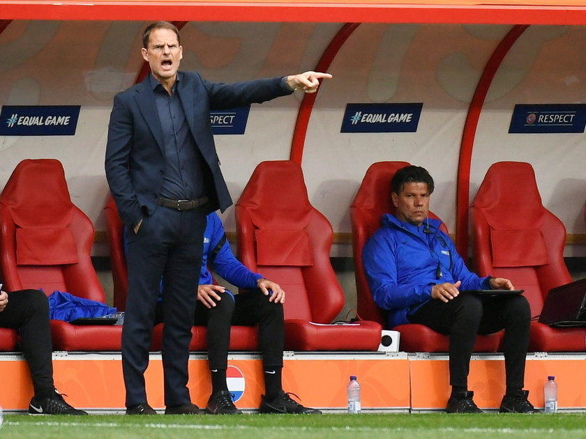 Frank de Boer deklaruje, że jego zespół mierzy w półfinał.