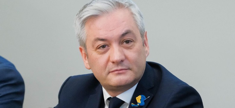 "Odjaniepawlanie" ulic i szkół? Biedroń: Nie podoba mi się upokarzanie wizerunku papieża