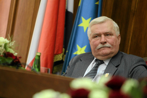 Wałęsa zaskoczony propozycją Sikorskiego. "Nie może być dwóch nagród Solidarności"