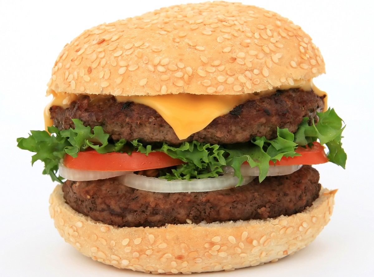 Angielscy piłkarze opychają się burgerami