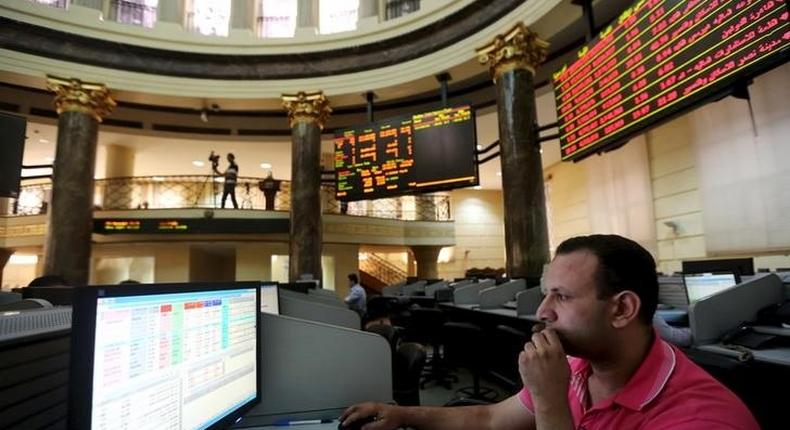 A trader works at the Egyptian stock exchange in Cairo, August 23, 2015. REUTERS/Mohamed Abd El Ghany