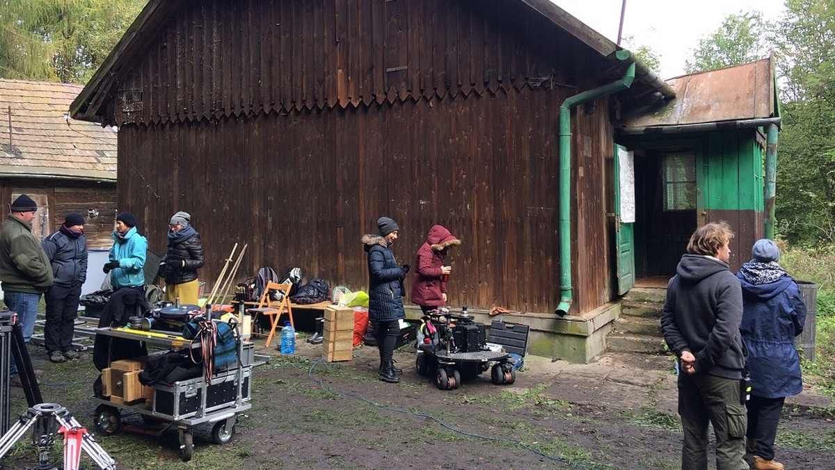 W Krakowie powstaje nowy film. W stolicy Małopolski trwają zdjęcia do najnowszego pełnometrażowego filmu fabularnego Krzysztofa Langa pt. "Śpij kochanie". Autorem scenariusza jest Andrzej Gołda, a w role główne wcielą się Andrzej Chyra i Tomasz Schuchard. Koproducentami filmu są Krakowskie Biuro Festiwalowe i Kraków Film Commission.