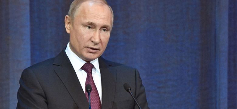 Putin: Rosja wstrzymuje swój udział w traktacie o pociskach rakietowych