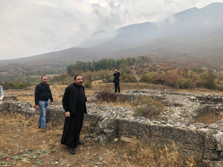 Otac Nebojša sa dvojicom povratnika