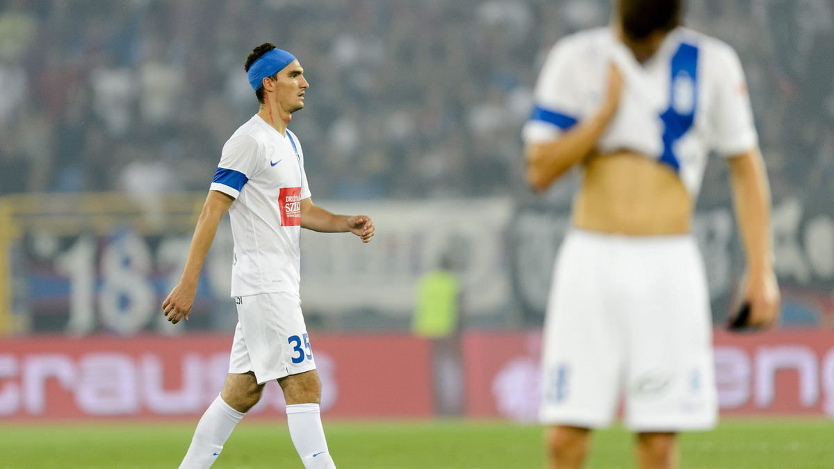 Lech Poznań po porażce z FC Basel 0:1 stracił szanse awansu do fazy grupowej piłkarskiej Ligi Mistrzów. Przed tygodniem na własnym terenie Kolejorz przegrał 1:3. Było to 24. podejście polskiego klubu do tych elitarnych rozgrywek. Tylko dwa zakończyły się sukcesem.