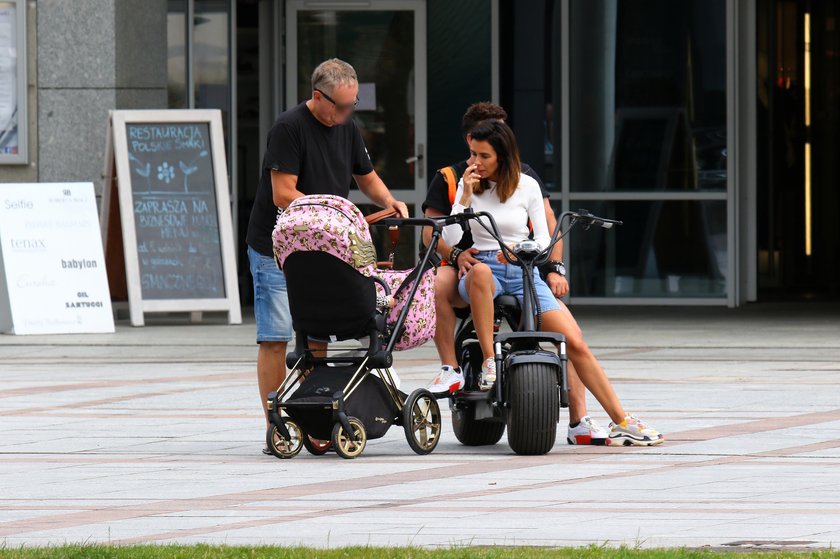 Natalia Siwiec z mężem i córką w Sopocie