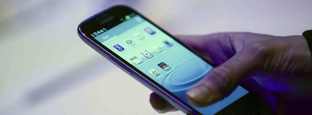 <b>Miejsce 9. Samsung Galaxy S III</b>
<br>
<br><b>Design: 4/6</b>
<br><b>Specyfikacja: 4/6</b>
<br><b>Cena/Jakość: 4/6</b>