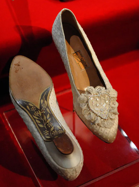 Ślubne buty księżnej Diany