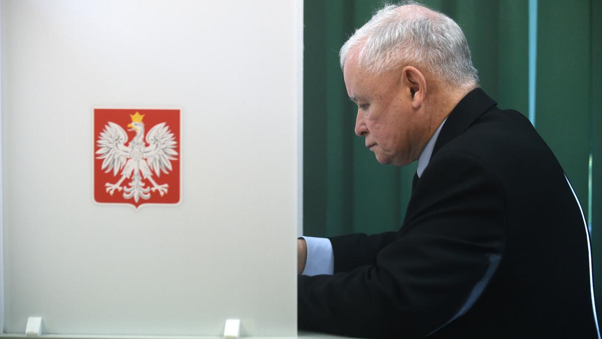 Jarosław Kaczyński głosuje w wyborach parlamentarnych, 13.10.2019