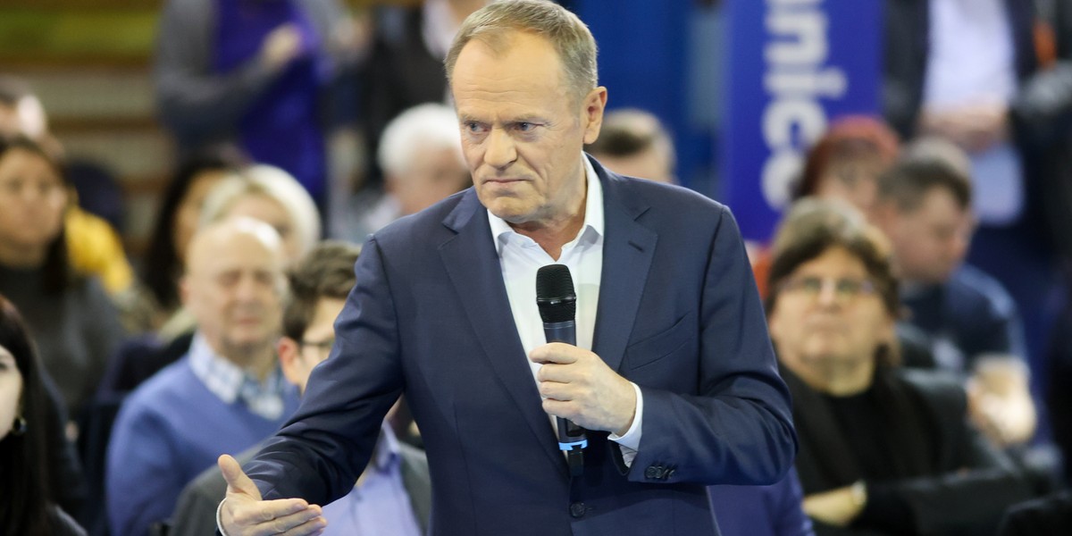 Donald Tusk podczas spotkania w Pabianicach