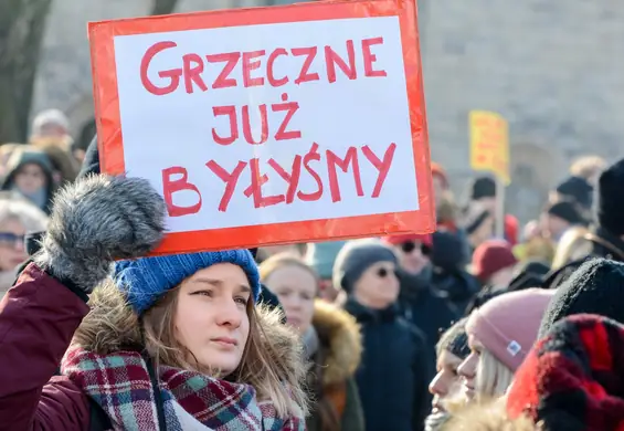 "Nie jestem brzydka, ani ładna, jestem ku*wa wściekła!" O co walczą kobiety na Manifie?