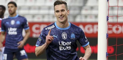 Arkadiusz Milik pochwalił się umięśnioną klatą. "Co na to Robert Lewandowski?"