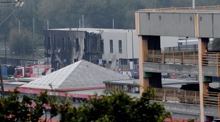 Mały samolot uderzył w budynek w Mediolanie. Osiem osób nie żyje