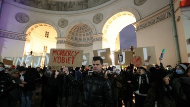 Marsz "Ani jednej więcej" w Warszawie. Incydent z udziałem działaczy fundacji Kai Godek